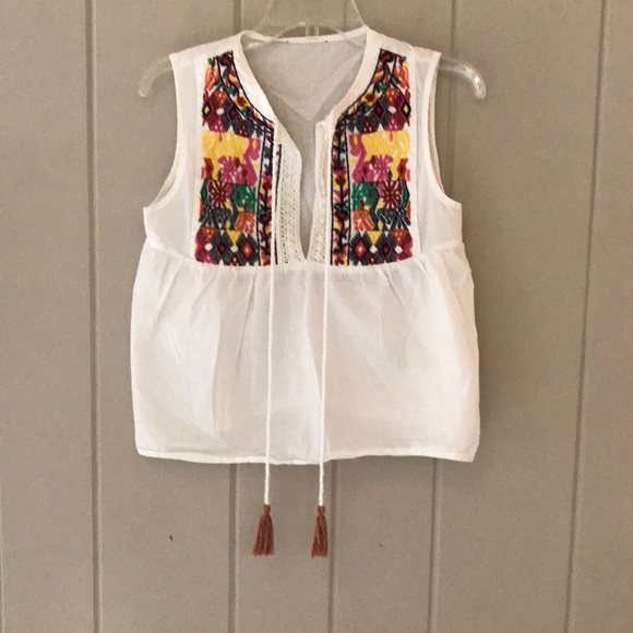 Embroidered Sleeveless White Boho Blouse - Picture 6 of 6